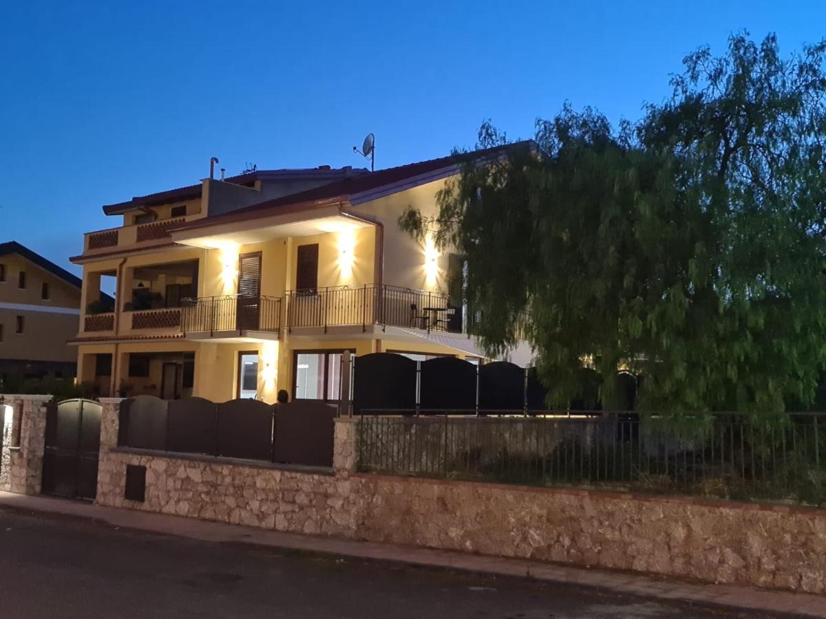 B&B Villa Chiara Bed And Breakfast Таормина Экстерьер фото