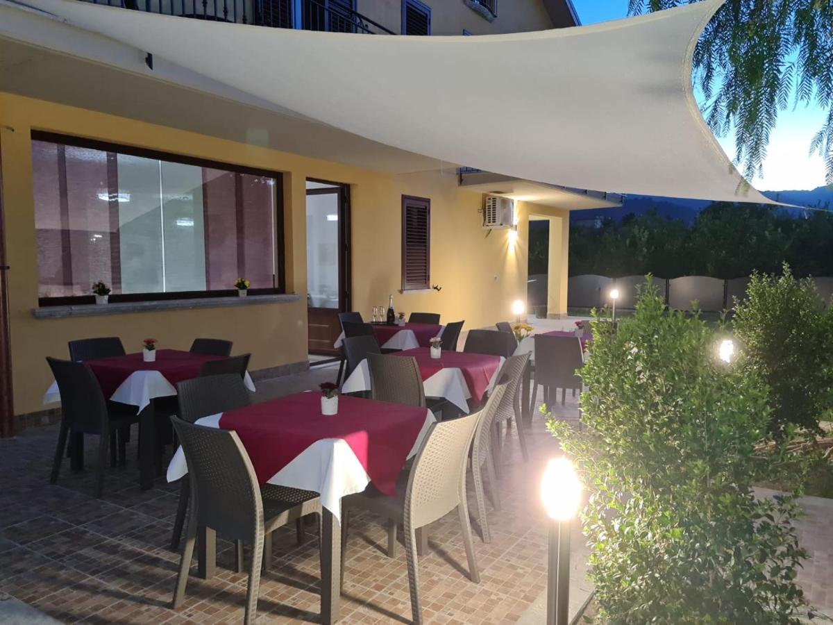 B&B Villa Chiara Bed And Breakfast Таормина Экстерьер фото