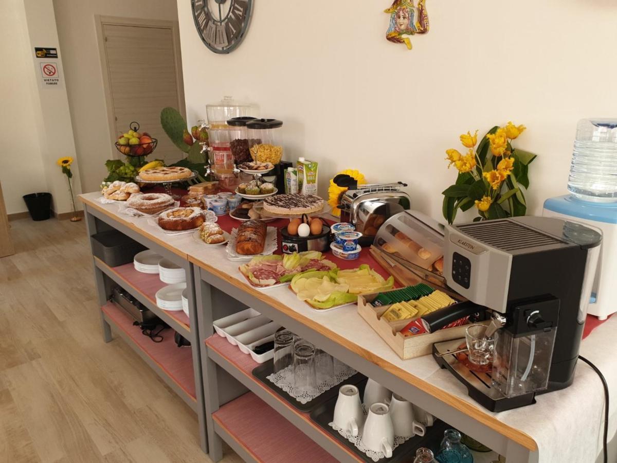 B&B Villa Chiara Bed And Breakfast Таормина Экстерьер фото
