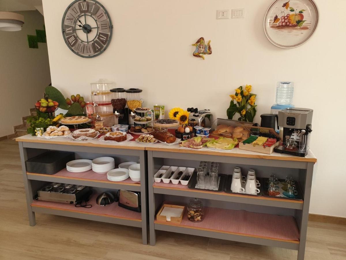B&B Villa Chiara Bed And Breakfast Таормина Экстерьер фото