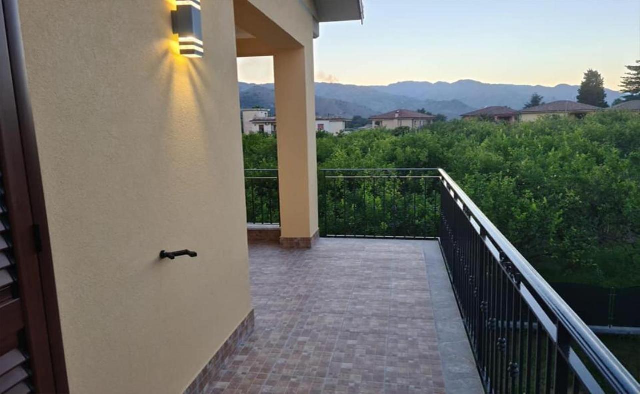 B&B Villa Chiara Bed And Breakfast Таормина Экстерьер фото
