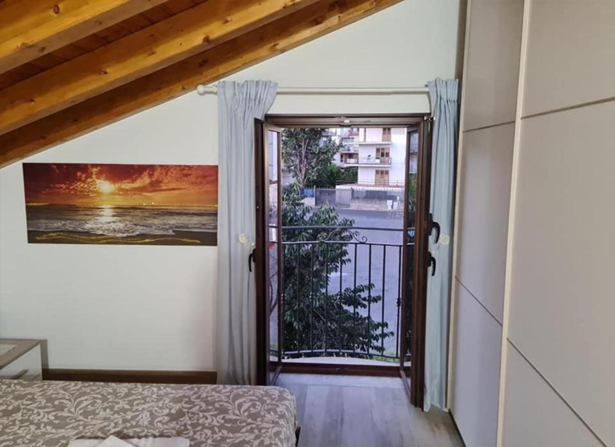 B&B Villa Chiara Bed And Breakfast Таормина Экстерьер фото